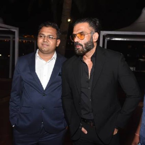 sunil-shetty-bollywood-actor-contact-numbers